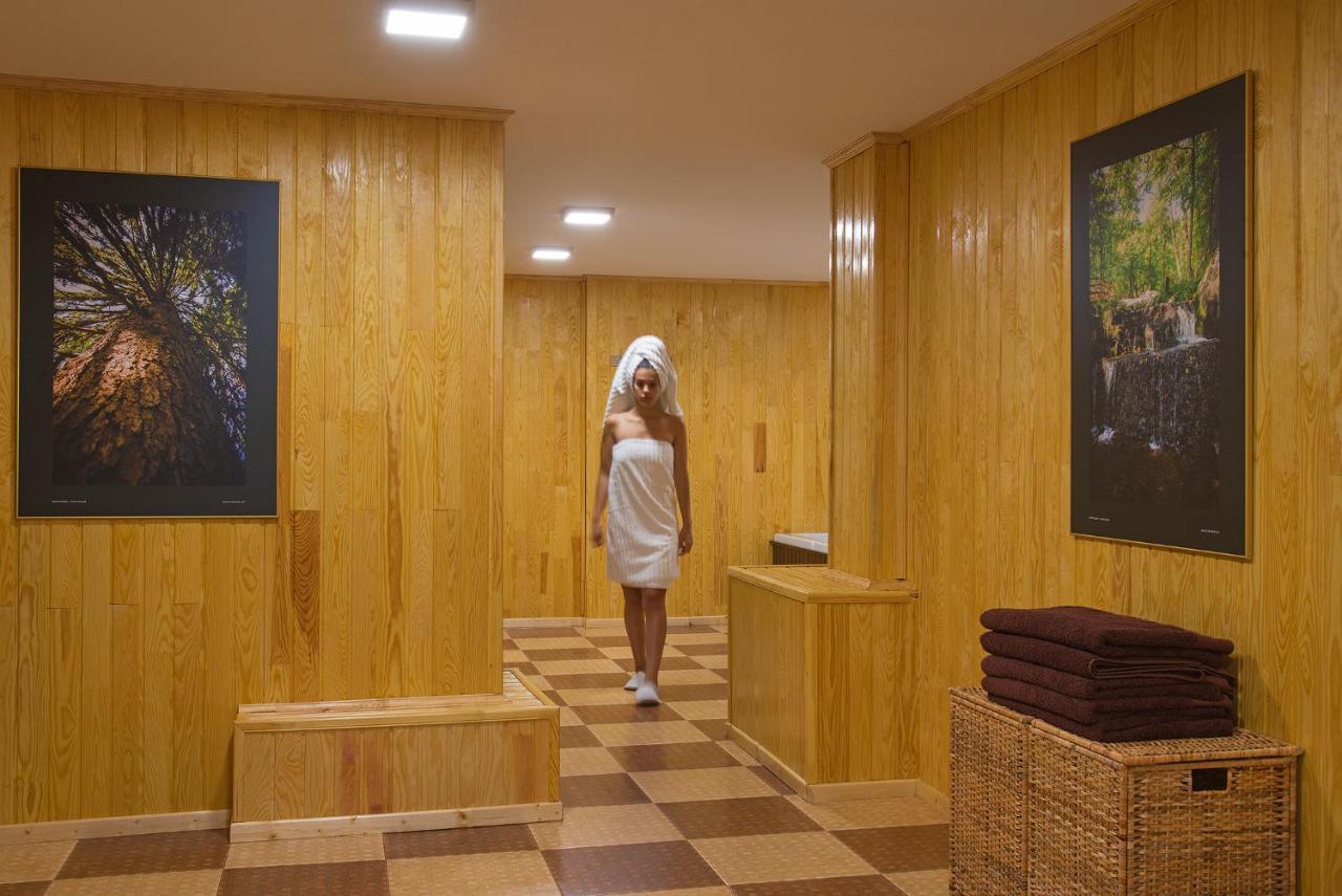 Hotel Villa Magus Kladnitsa エクステリア 写真