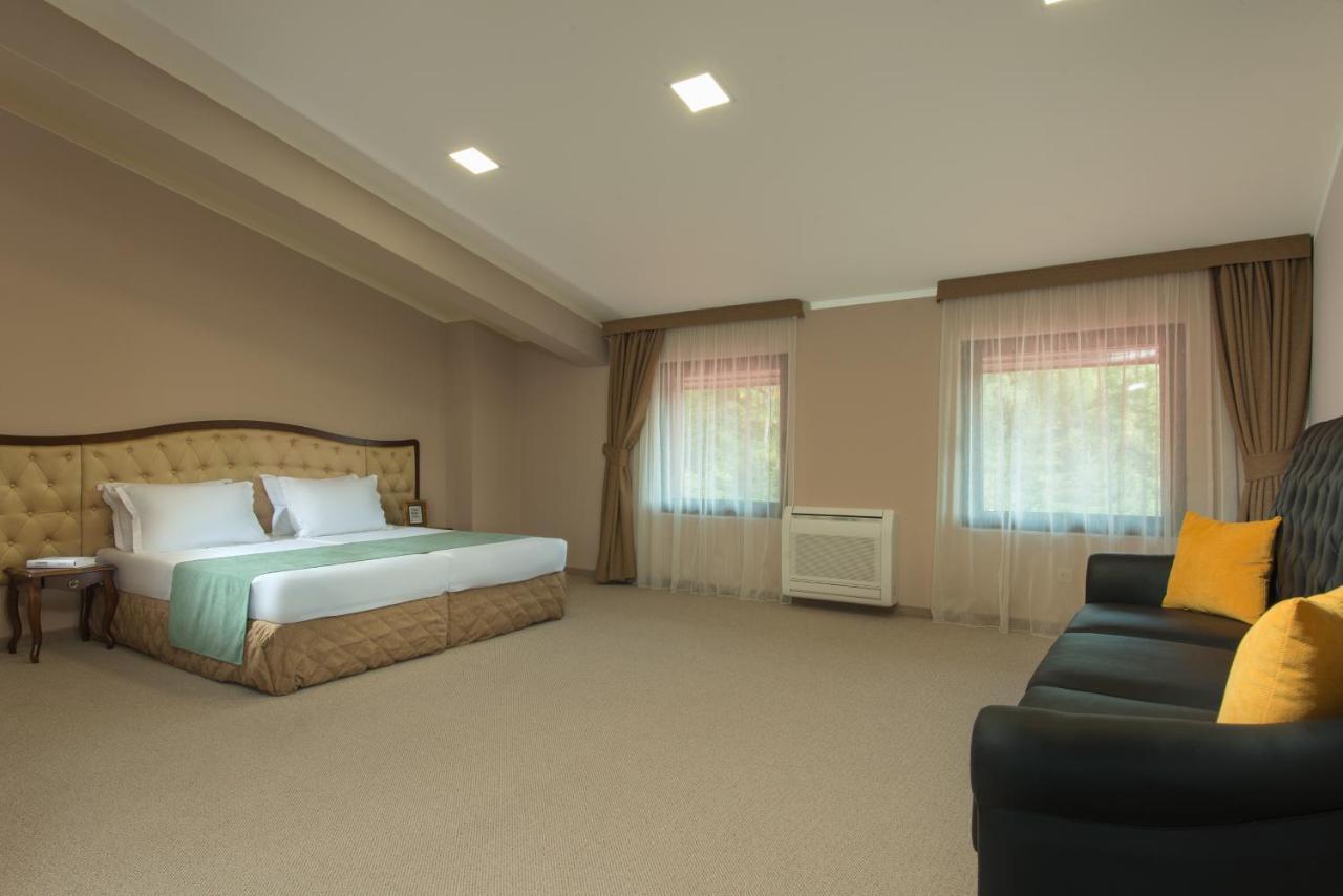 Hotel Villa Magus Kladnitsa エクステリア 写真